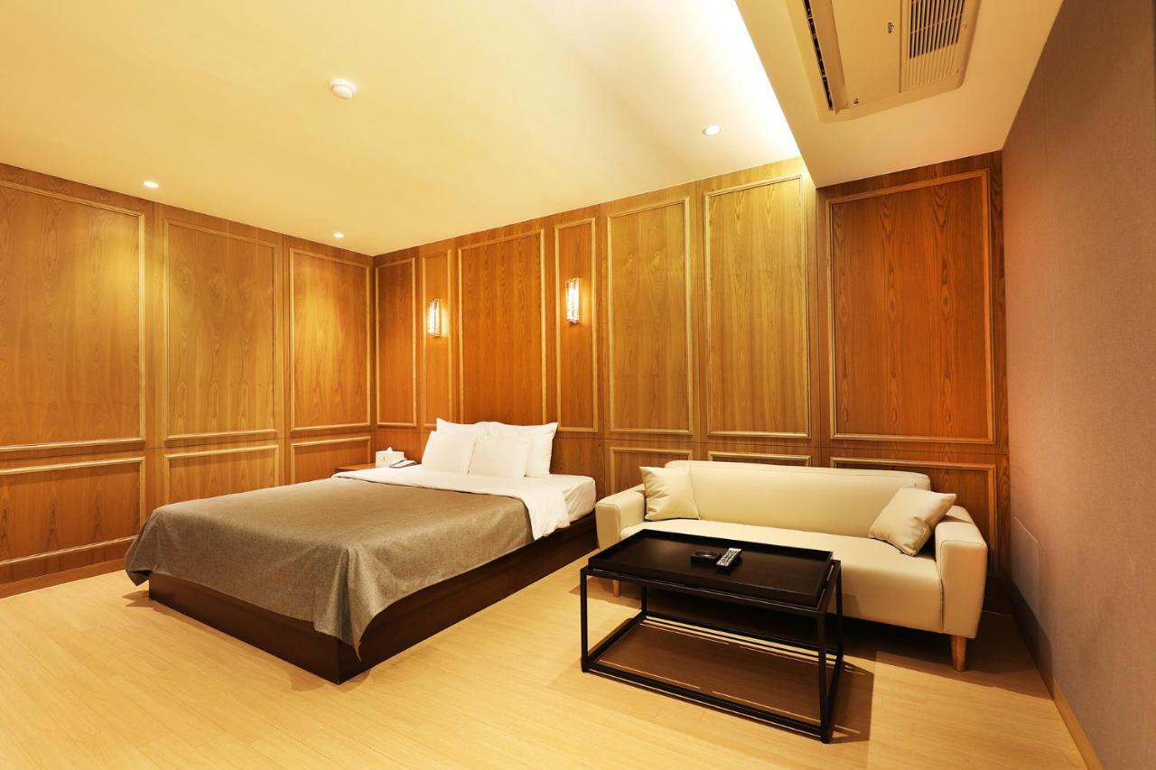 Gloria Hotel Сеонгнам Екстериор снимка