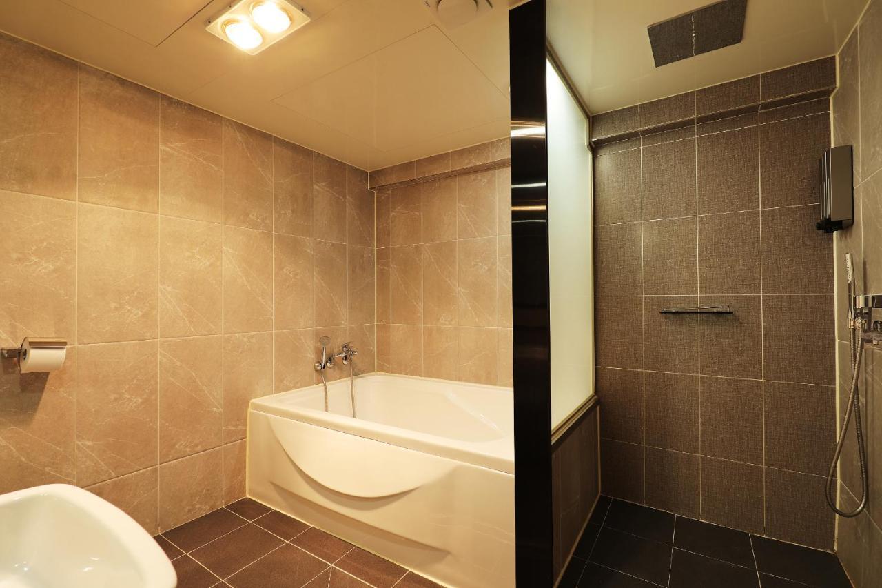 Gloria Hotel Сеонгнам Екстериор снимка
