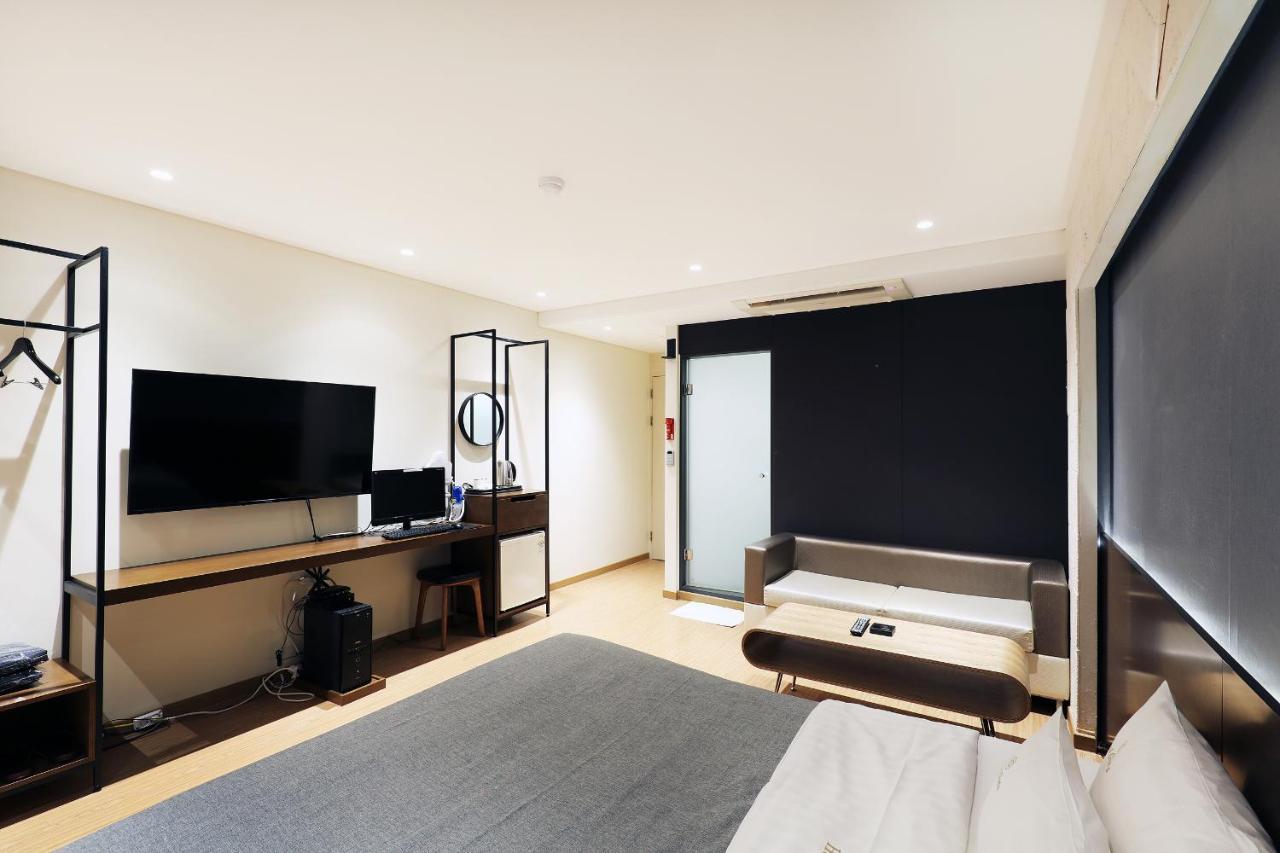 Gloria Hotel Сеонгнам Екстериор снимка