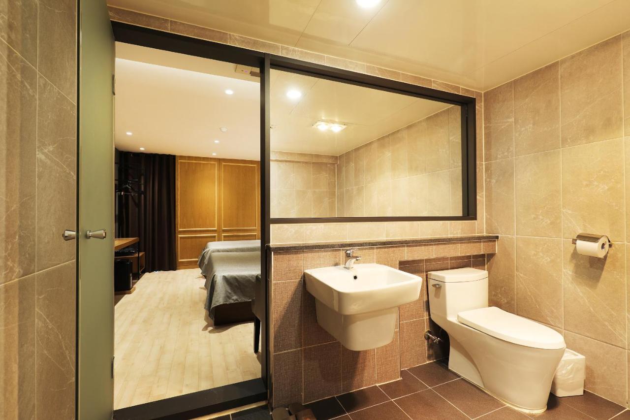 Gloria Hotel Сеонгнам Екстериор снимка