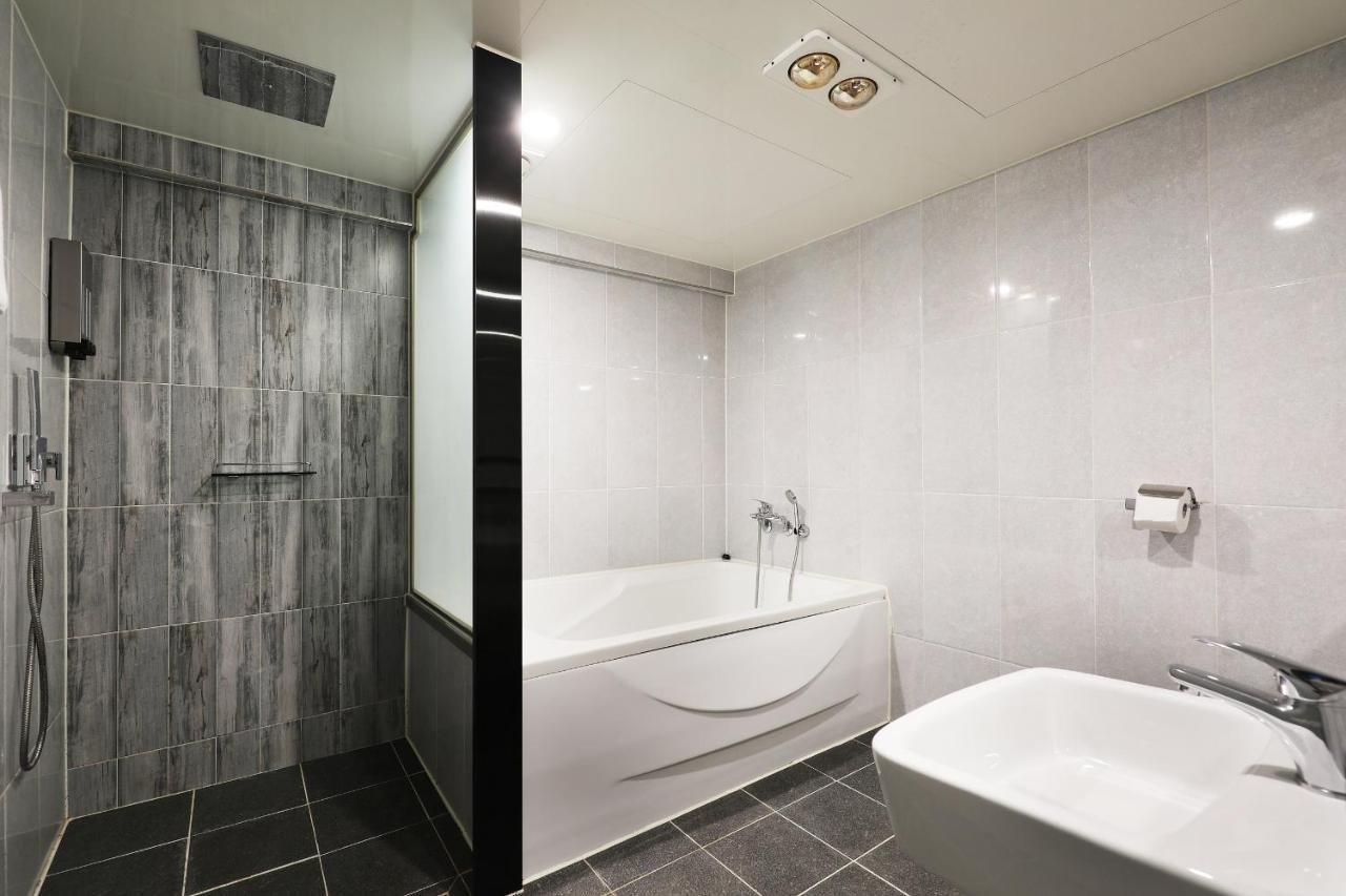 Gloria Hotel Сеонгнам Екстериор снимка