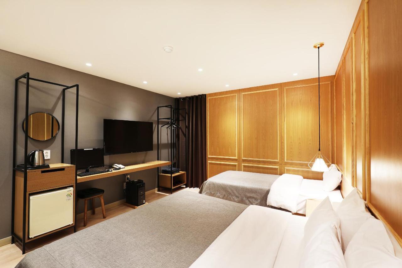 Gloria Hotel Сеонгнам Екстериор снимка